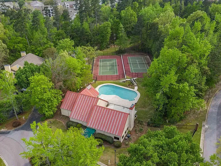 105 River Bluff Ct — Photo 28
