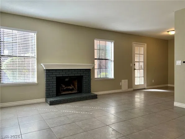 5576 W Rochelle Ave APT 15B, Las Vegas, NV 89103