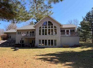 N6921 Sandstone Dr S, Mauston, WI 53948