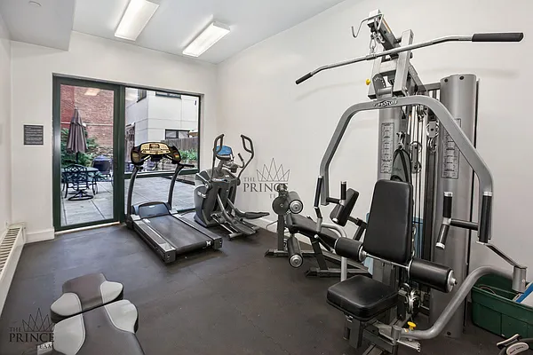 Rented by Compass | media 21