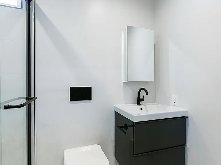 345 N Heliotrope Dr #A — Photo 13