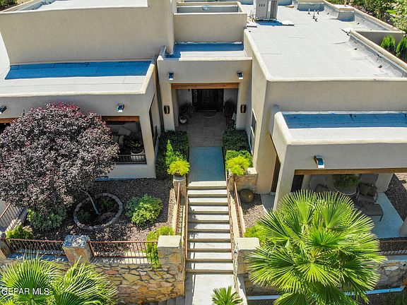 2nd image of 131 Crested Peak Ct