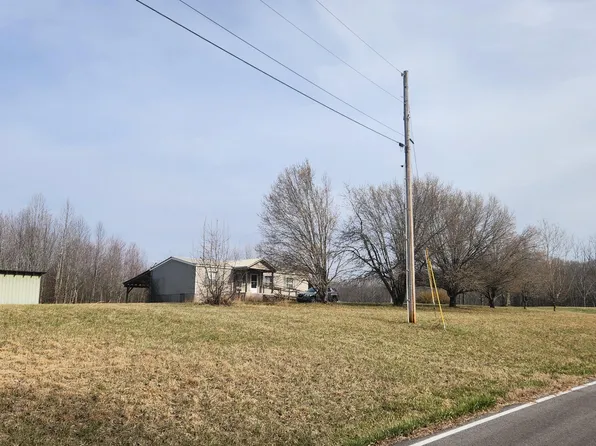 1763 Groves Rd, Pikeville, TN 37367