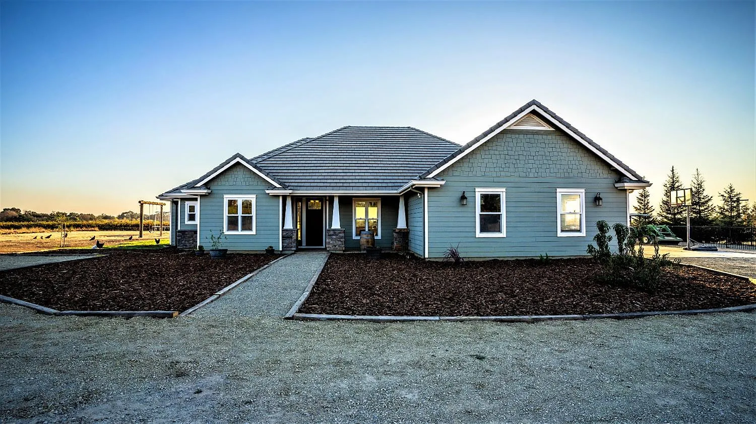 10244 Equestrian Dr photo 1