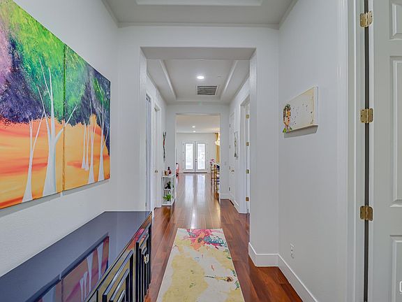 5th image of 6001 Trafford Pl