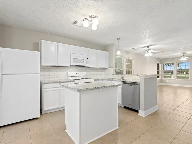 20967 Young Meadows Way — Photo 9