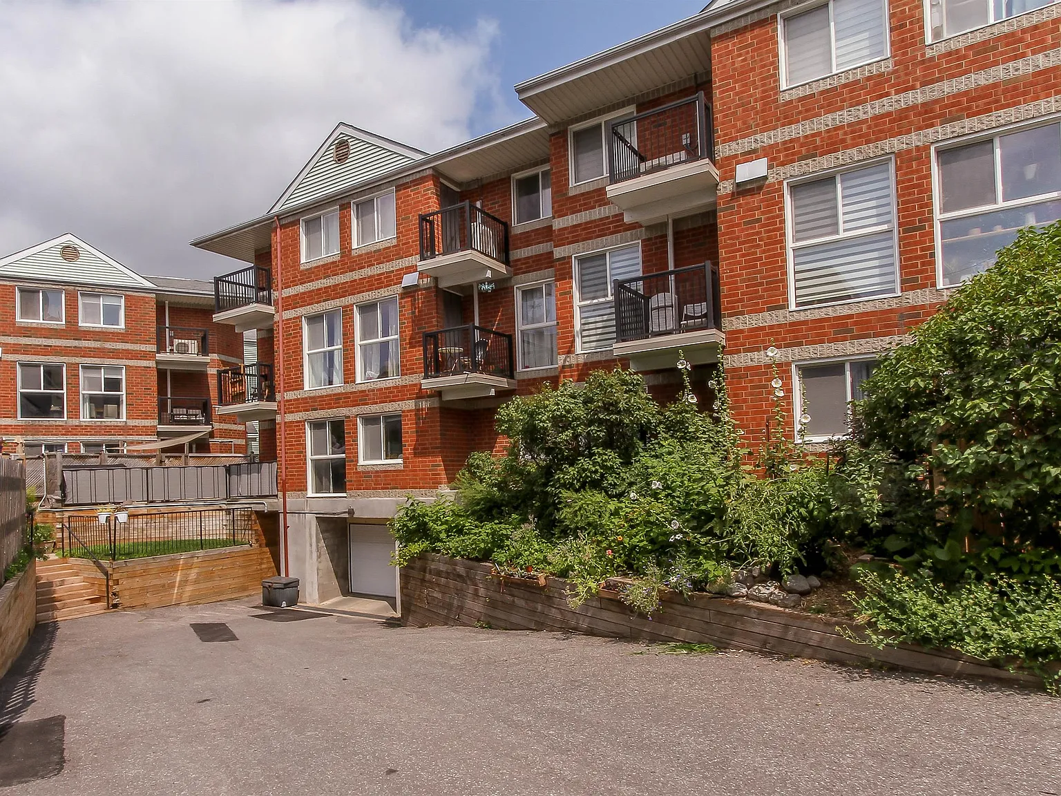 3 Armstrong Street - 0 — Photo 3