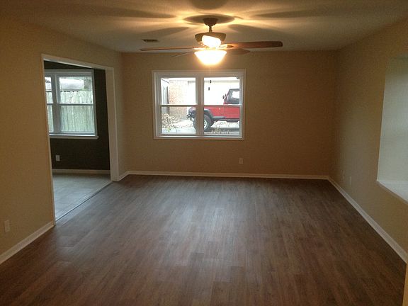 2nd image of 99 Bluebonnet Dr