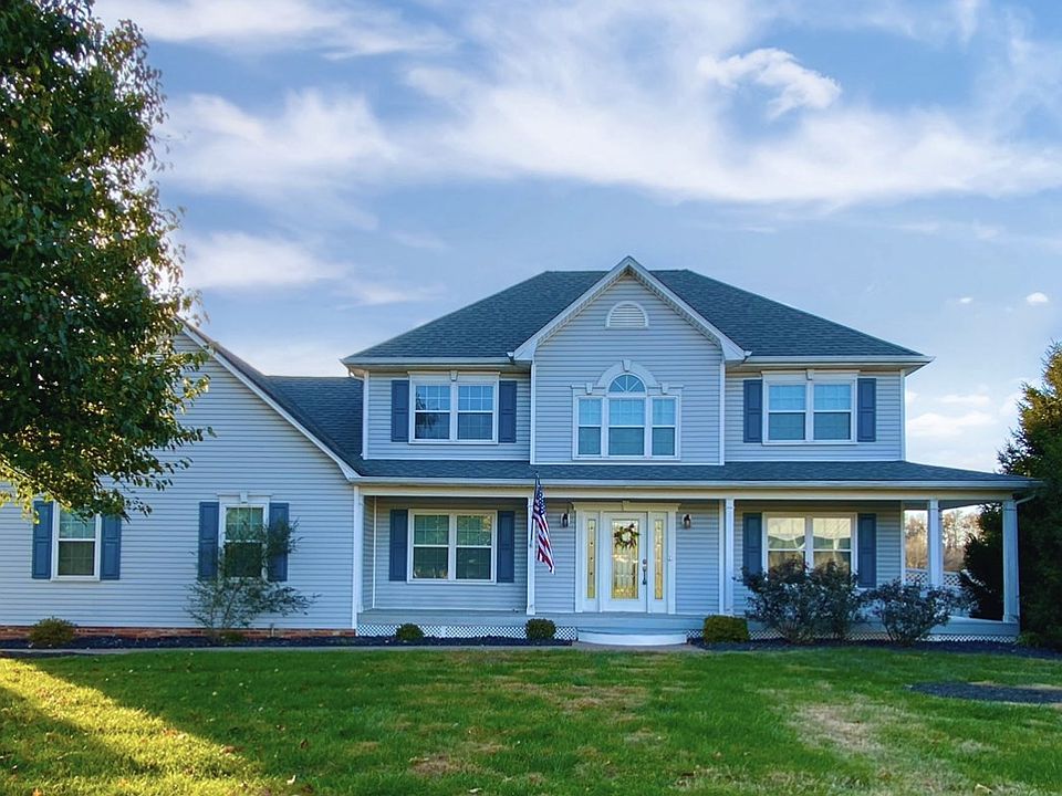 1st image of 532 Saint Andrews Dr