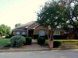 7728 Harmony Dr, Fort Worth, TX 76133