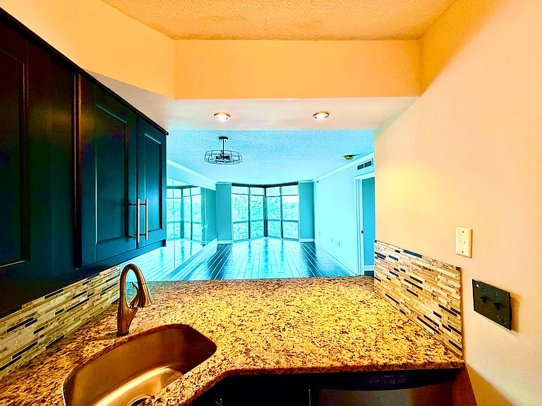 2870 Pharr Ct S — Photo 32
