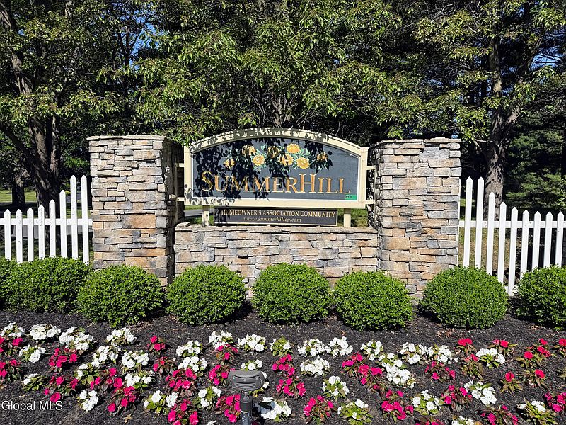 2nd image of 6 Danbury Court