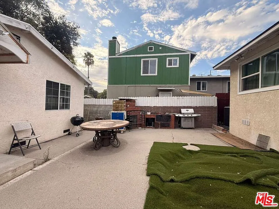1 bed, 1.0 bath, 500 sqft, $2,100 — Photo 3