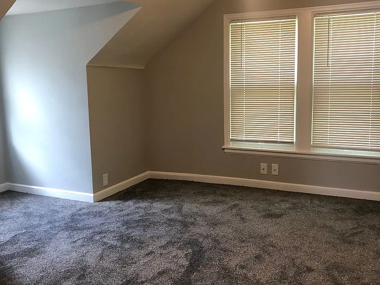 11020 W River Rd — Photo 23