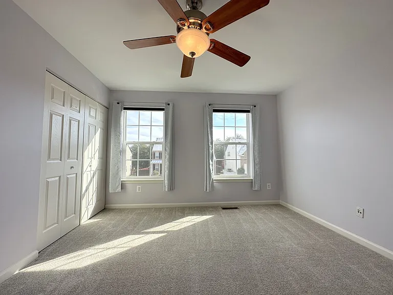 13758 Restina Rd — Photo 37