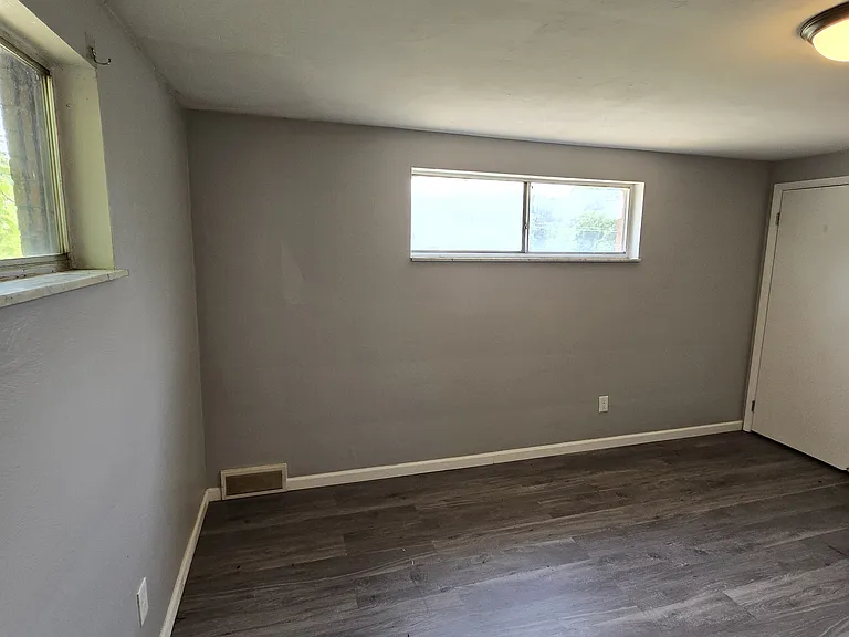 2103 Vantine St — Photo 6