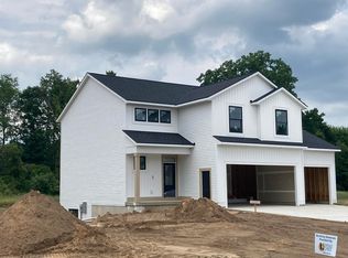 1265 Secluded Pines Dr NE, Sparta, MI 49345