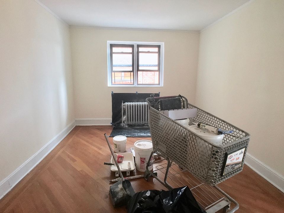 2nd image of 21 Fifth Ave APT 54