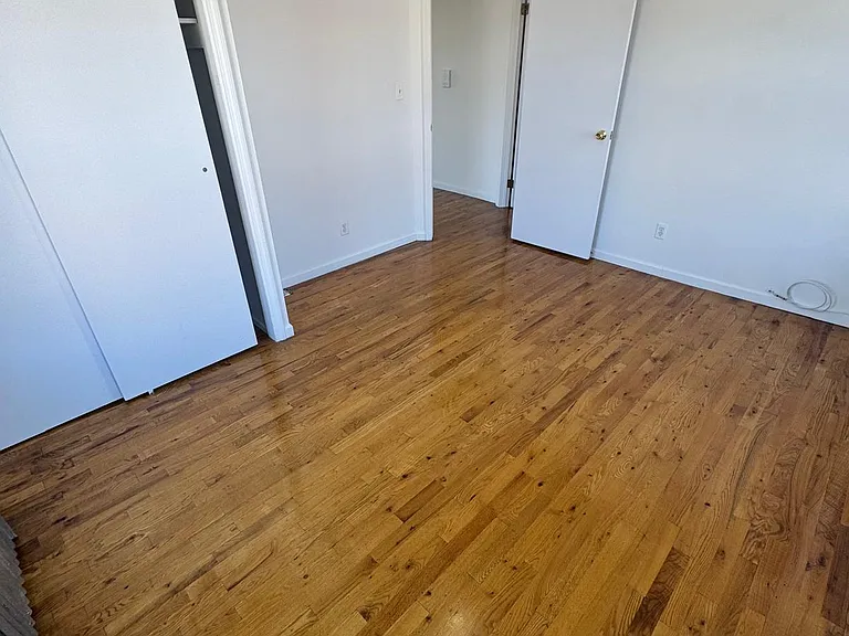 Summit Ave — Photo 3