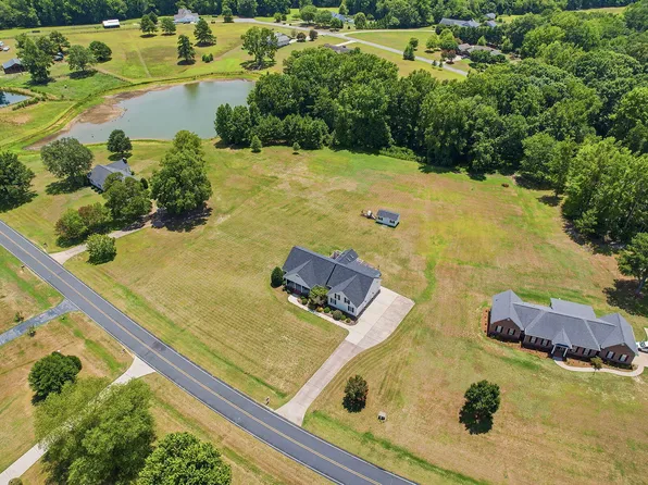1838 Wheeler Dr, Angier, NC 27501
