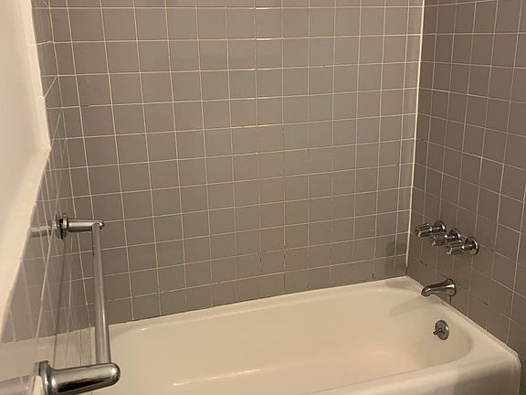 2nd image of 305 E 70th St #4R