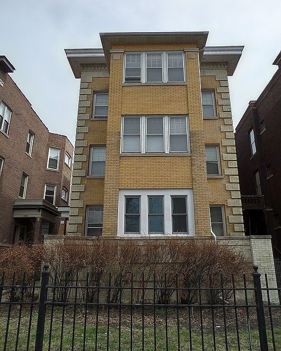 1st image of 5917 N Winthrop Ave