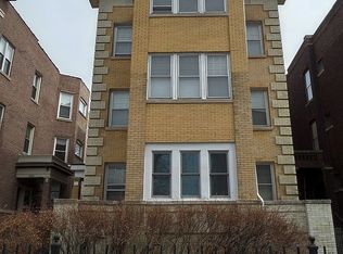 5917 N Winthrop Ave, Chicago, IL 60660