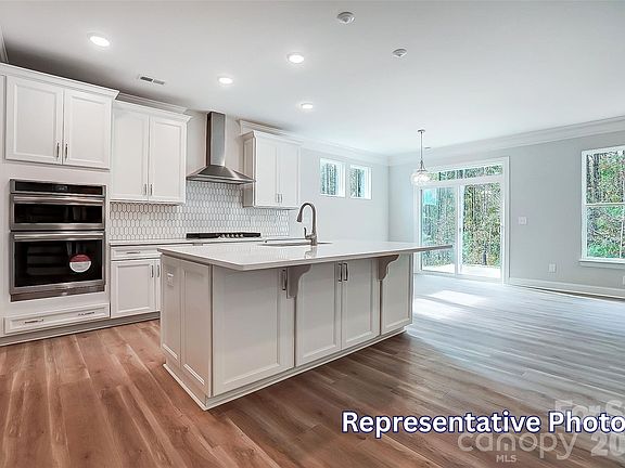 5th image of 4482 Blue Mound Ct