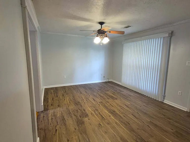233 Branch Rd — Photo 7