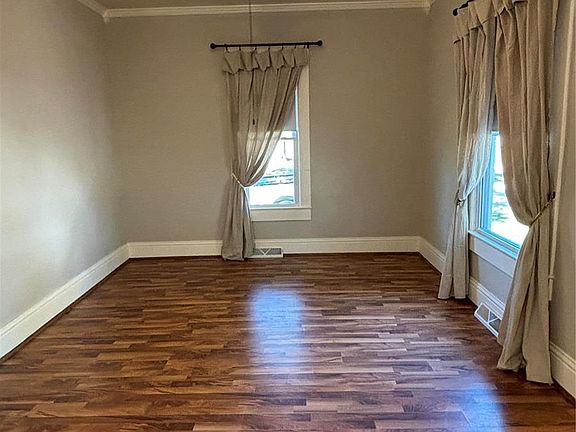 2nd image of 407 N Wood