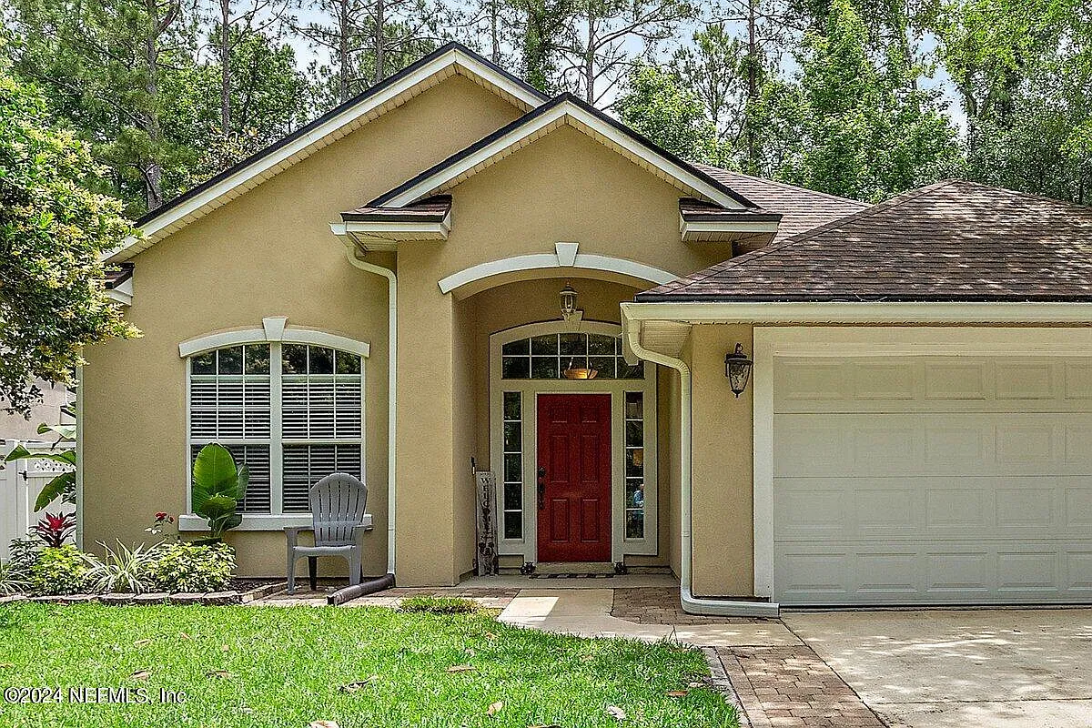 3 bed, 2.0 bath, 1948 sqft, $2,500 — Photo 2