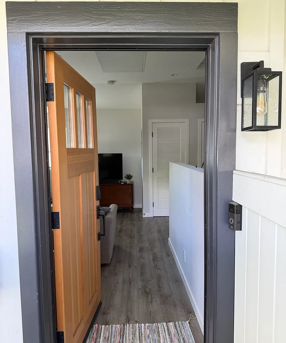 4931 Wortser Ave — Photo 2