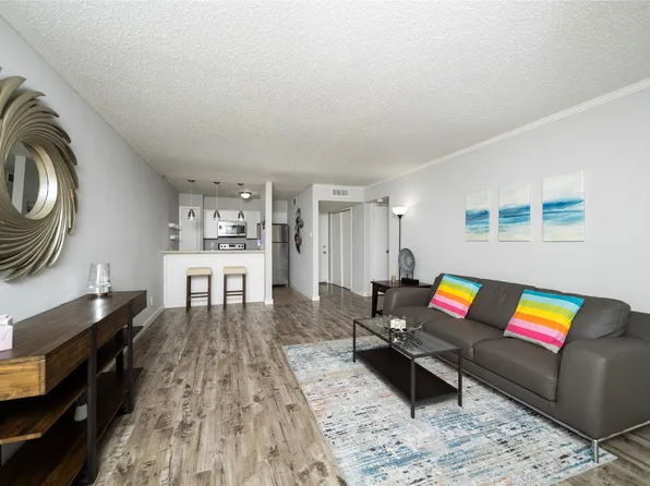 4837 Cedar Springs Rd APT 326, Dallas, TX 75219