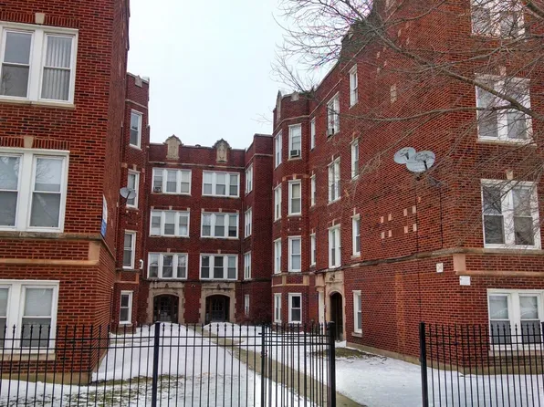 KPP Henderson, 4844-4850 W Henderson St #4850-2N, Chicago, IL 60641