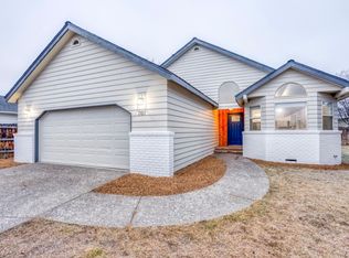 707 NW 21st Ct, Redmond, OR 97756