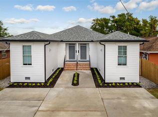 6213 Arts St, New Orleans, LA 70122