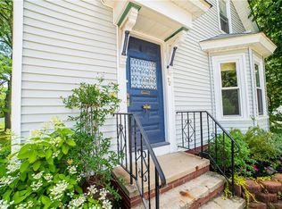 72 Grace St, Cranston, RI 02910