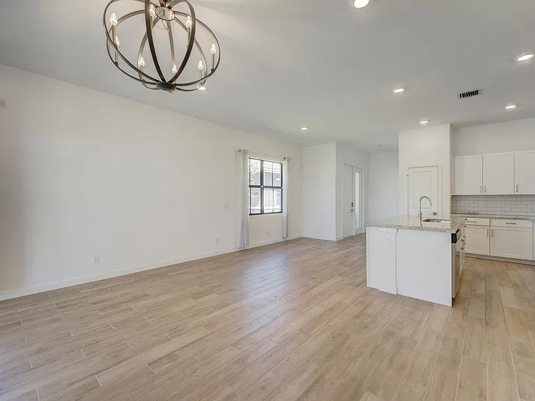 19708 Weathervane Way — Photo 10