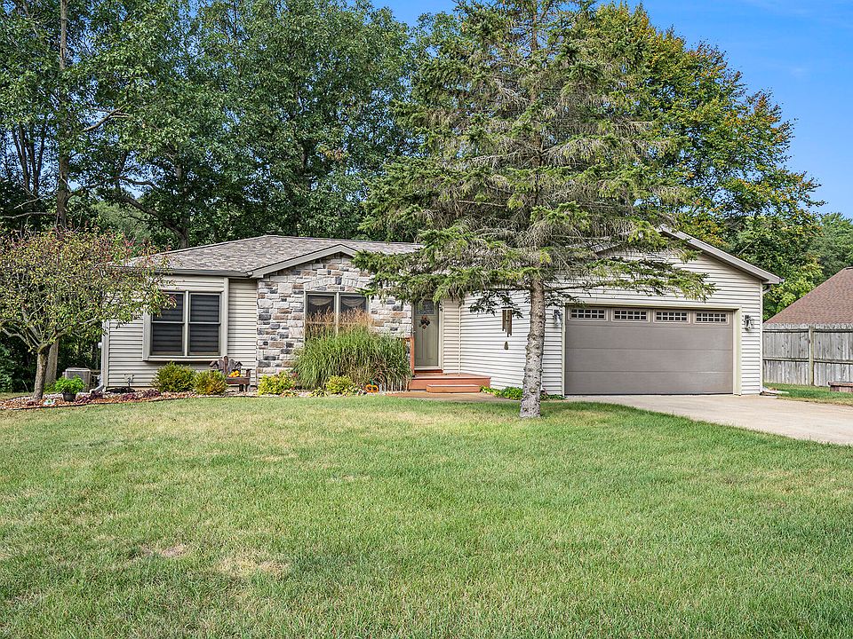 1st image of 21043 Dana Dr
