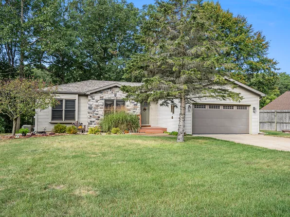 21043 Dana Dr, Battle Creek, MI 49017