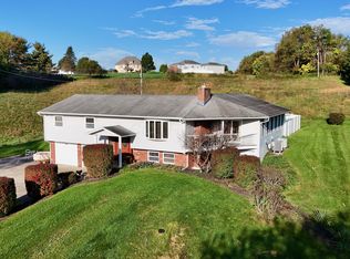 3023 Valley View Rd NE, Lancaster, OH 43130