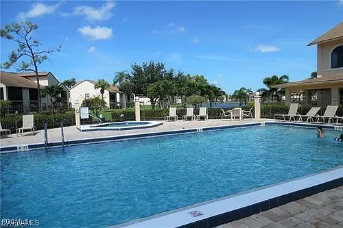 8534 Charter Club Cir #8 Photo 1