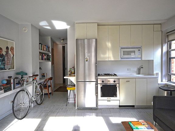 2nd image of 50 King St #6A
