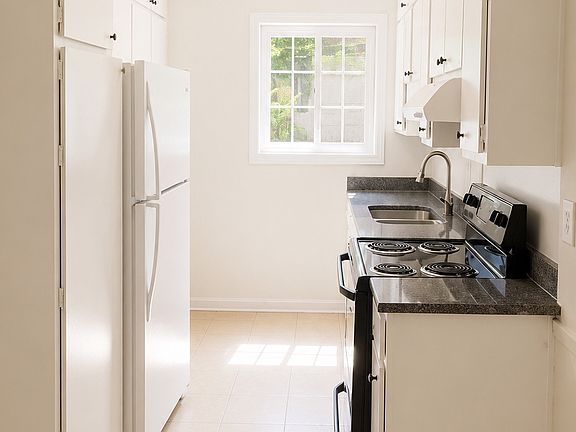 5th image of 1175 Forest Vale Dr #3