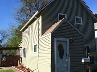 321 12th St NW, Devils Lake, ND 58301