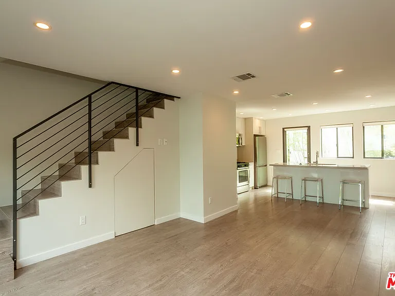 3015 Ocean Ave — Photo 12