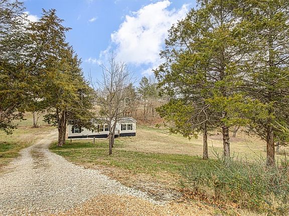 3rd image of 16544 Rainbow Dr