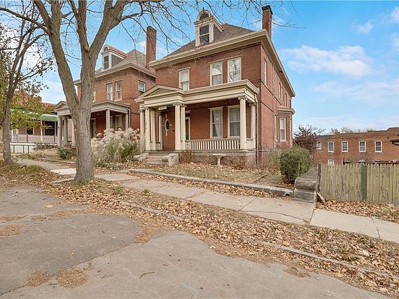 2nd image of 1215 Charles St