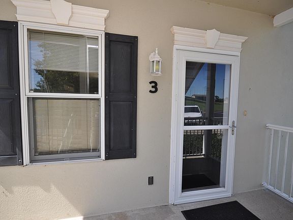 2nd image of 572 Moon Bay Dr Unit 3