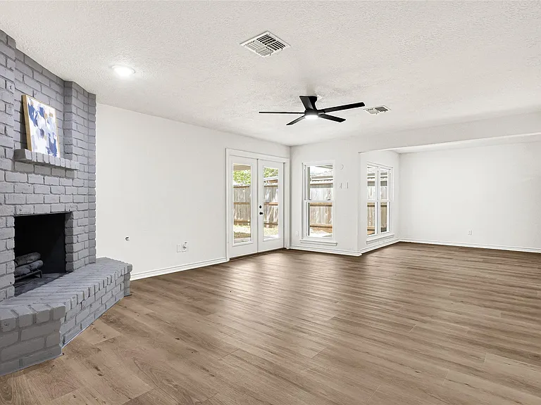 15722 Pagehurst Dr — Photo 8